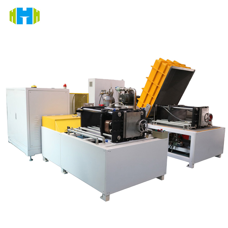 Helium leak detection system for plate heat exchangers